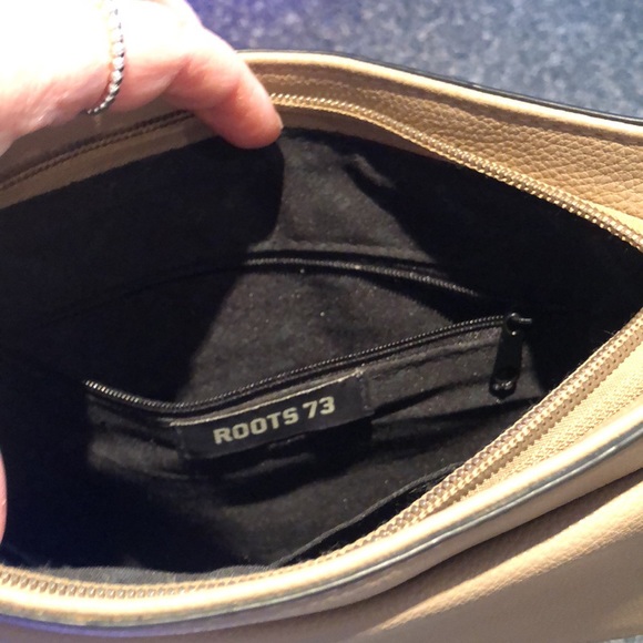 Taupe Leather Roots Crossbody Purse - Picture 3 of 4